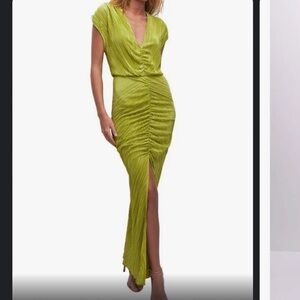 NWT Good American Always Fits Plissé Maxi Dress in Chartreuse size 1/2